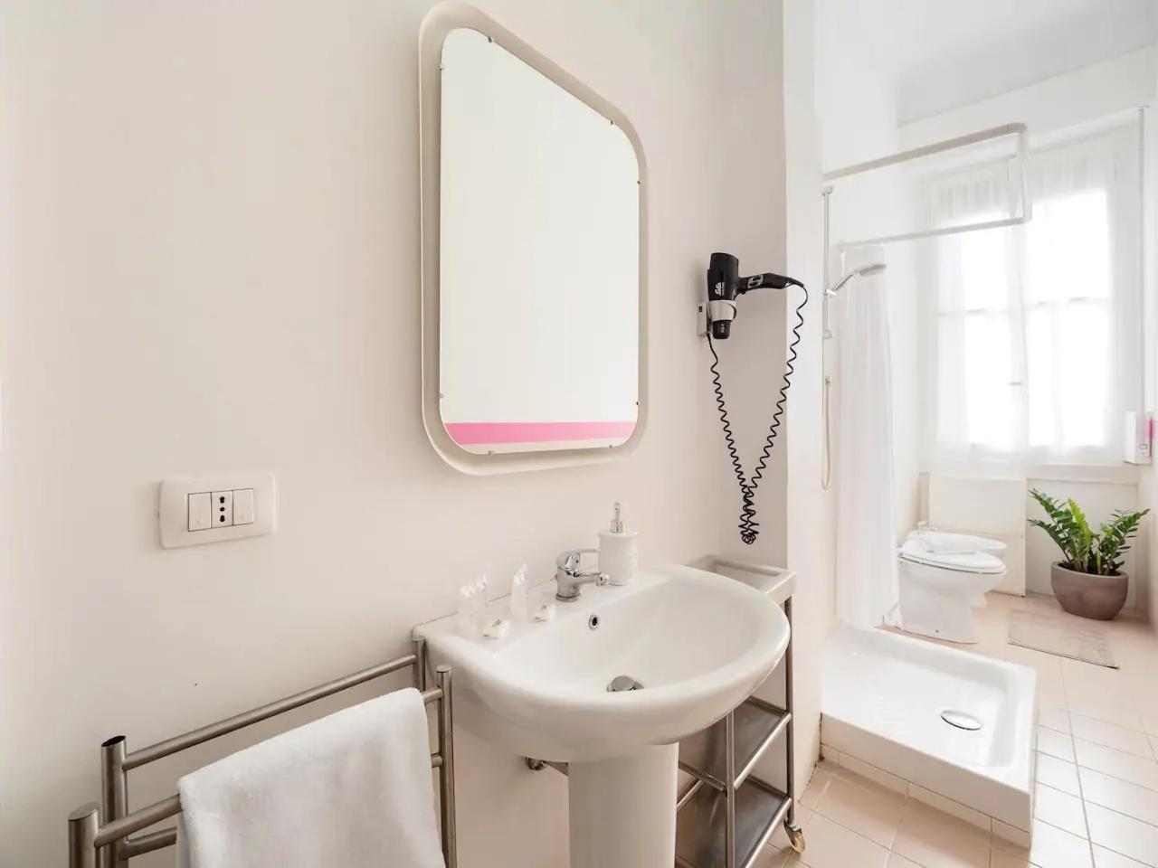 Trilocale 4/5 Ospiti In Stazione Appartement Milaan Buitenkant foto
